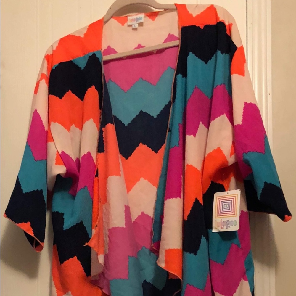 NWT Lularoe Shirley *HTF*